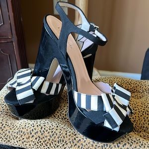 Kate Spade Annie black/white stripe 7.5  heels.  Wore once. Excellent condition.